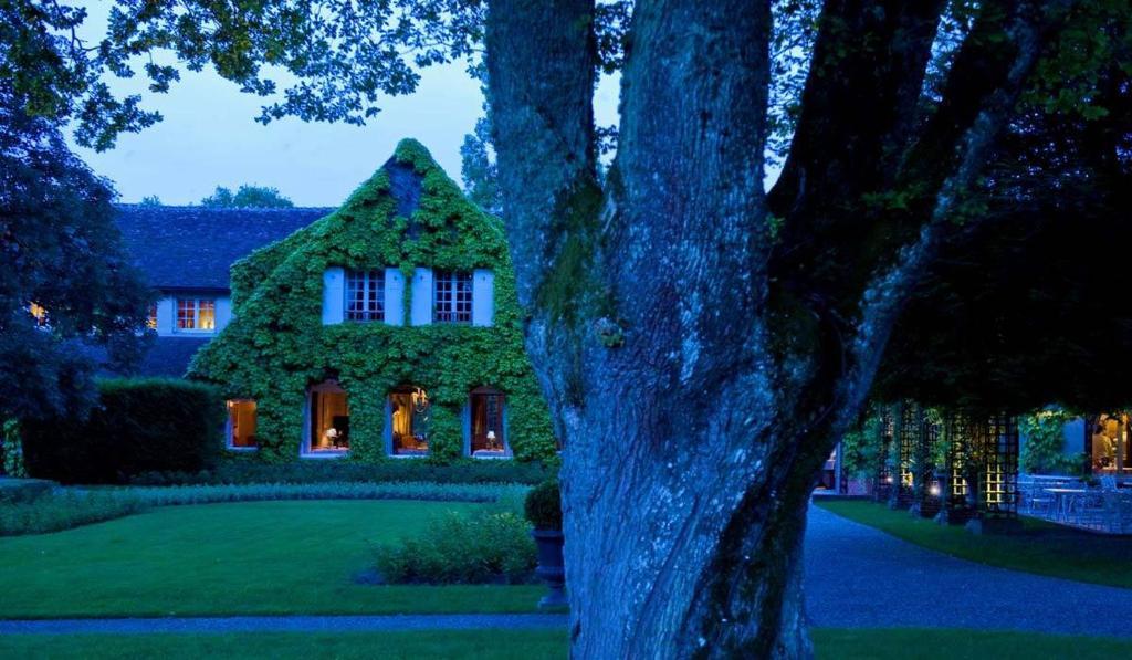 Auberge Des Templiers Boismorand Esterno foto