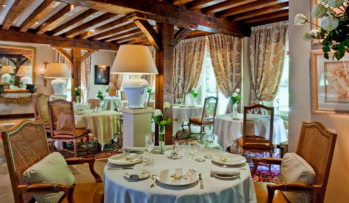 Auberge Des Templiers Boismorand Esterno foto